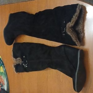 Qupid Womens Knee Length Faux Fur Suede Wedge Black Boots Size 8.5
